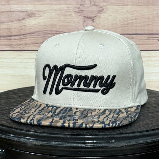 Mommy 3D Puff Beige/Lowland