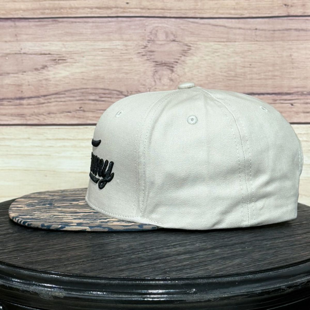 Mommy 3D Puff Beige/Lowland